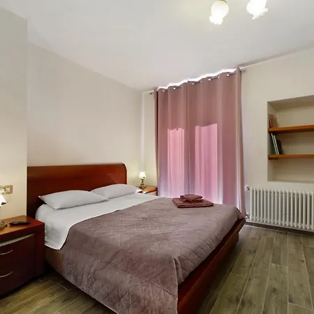 לינה וארוחת בוקר Il Girasole 3*